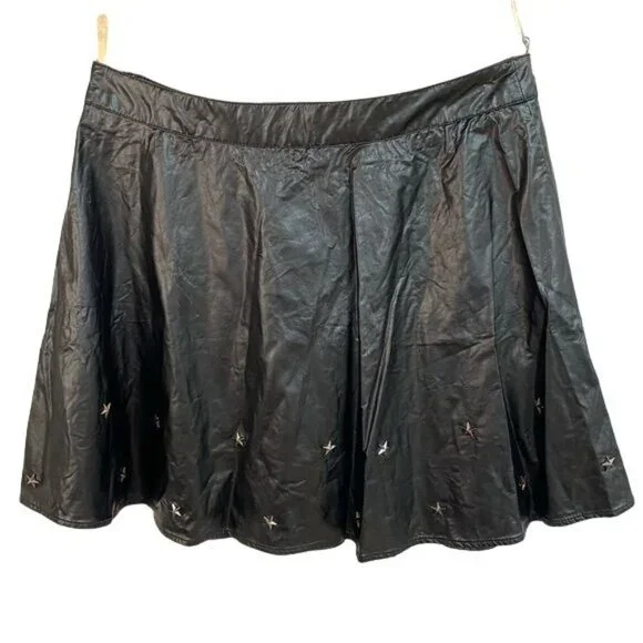 Sans Souci Star Studded Black Metal Vegan Leather Skirt Size L - Picture 12 of 12